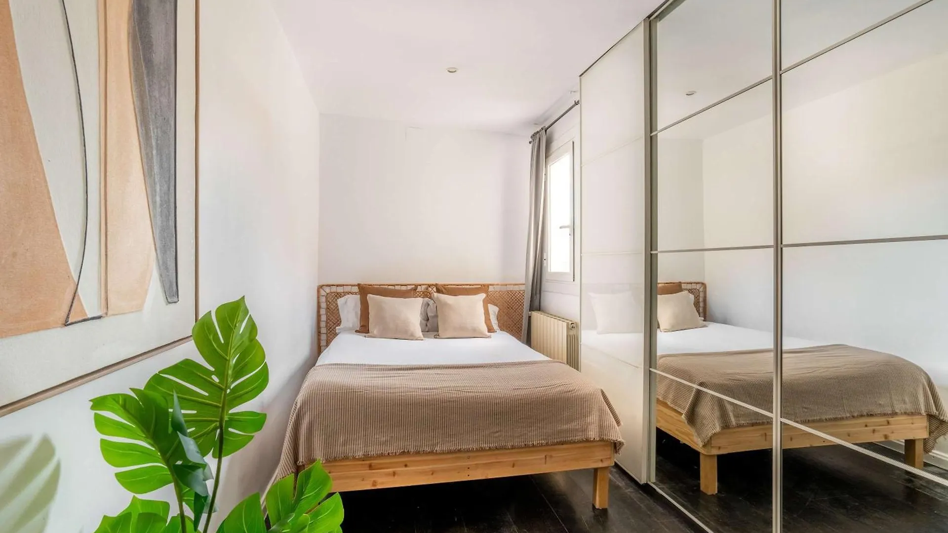 Amazing 3 Bedroom Penthouse In Plaza Espana Barcelona