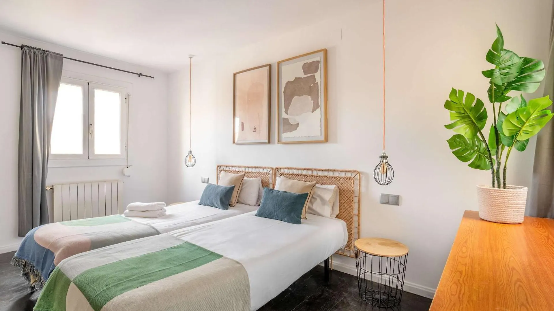 Amazing 3 Bedroom Penthouse In Plaza Espana Barcelona Spain